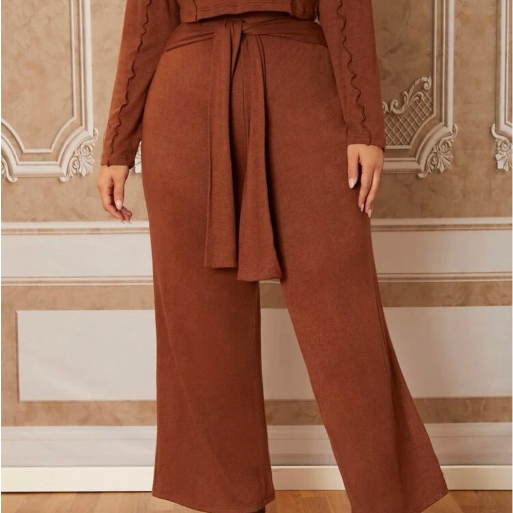 SHEIN Plus Wide Leg Belt Pants